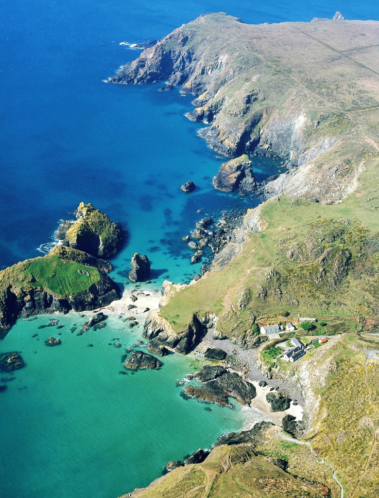 Kynance Cove beach guide