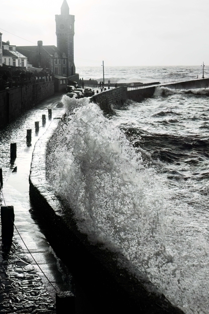 Storm watching tips in Cornwall