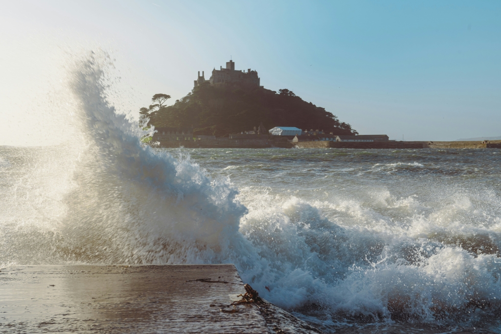 Storm watching tips in Cornwall